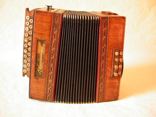 DIATONIC ACCORDION BY PAOLO SOPRANI, More Informations...