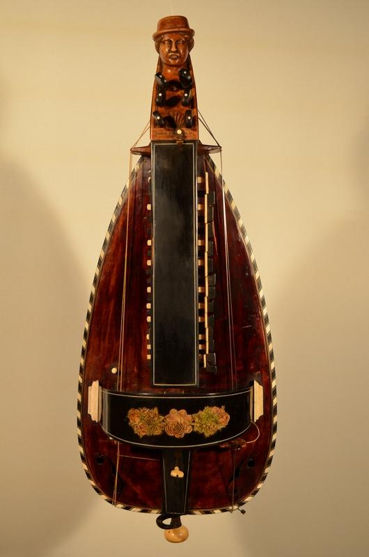 HURDY GURDY BY LASNIER 1870, More Informations...