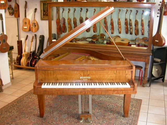 PIANO A QUEUE PLEYEL , Plus d'infos...