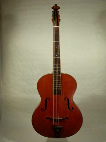 GUITARE DE ARALDO DE BERNARDINI  NICE 1943, Plus d'infos...