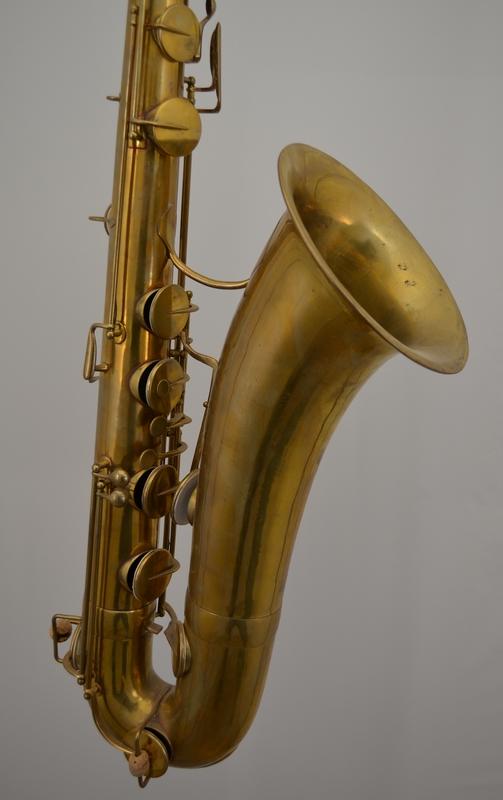 SAXOPHONE BARYTON DE  ADOLPHE  SAX, Plus d'infos...