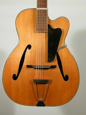 GUITARE  ARCHTOP HOHNER, Plus d'infos...