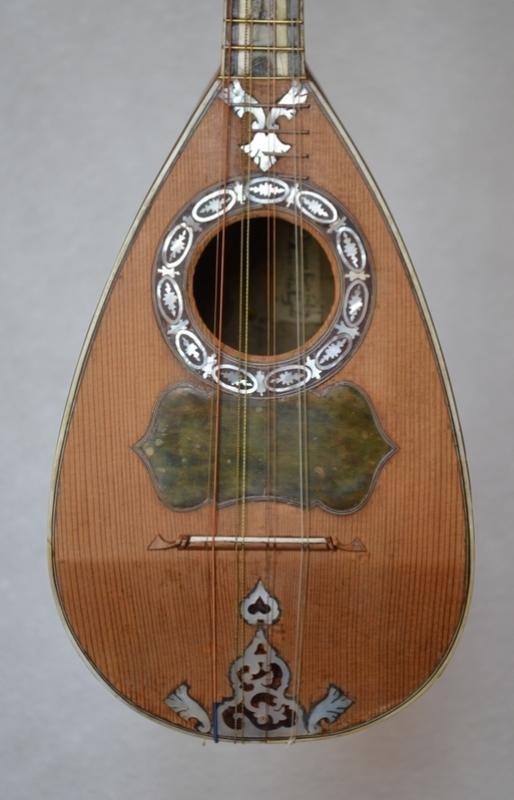 MANDOLIN BY ANTONIO VINACCIA NAPOLI 1784, More Informations...