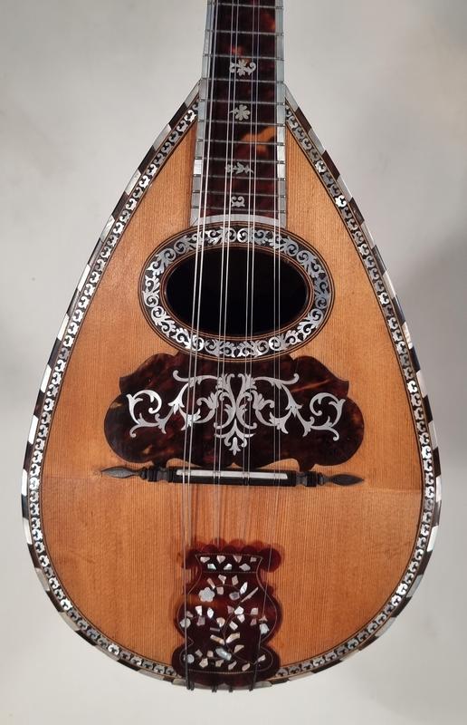MANDOLINO  DI  STRIDENTE NAPOLI, Più informazioni...